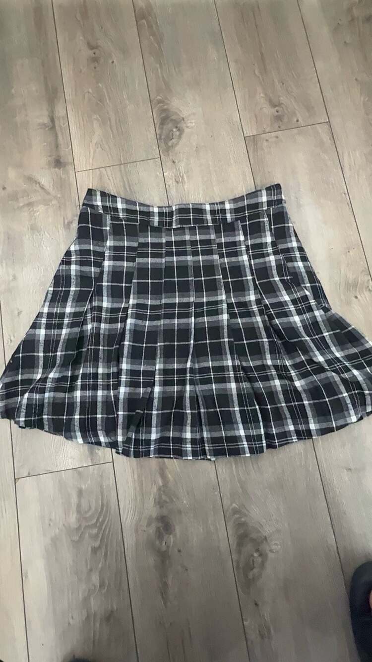 Camellia Black and White Plaid Pleated Mini Skirt Size L